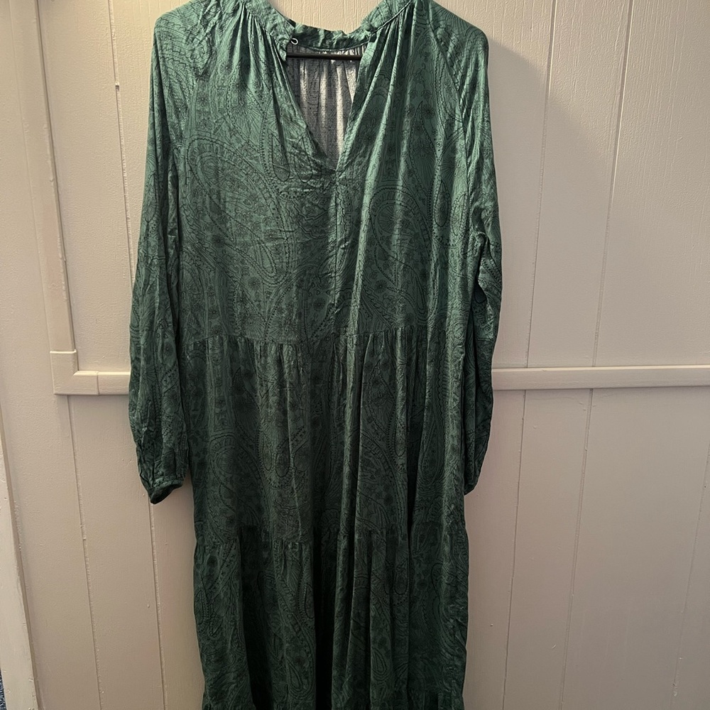 ✨Green maxi dress✨ - Picture 3 of 5